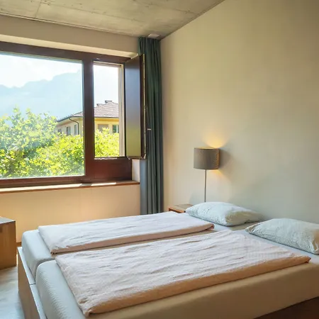 Youth Hostel *
