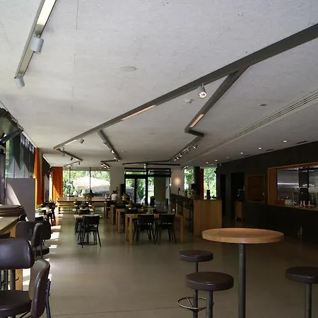 Youth Хостел *